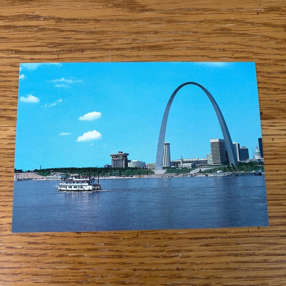 Vintage St Louis Gateway Arch Huck Finn Steamboat Postcard Mississippi River MO